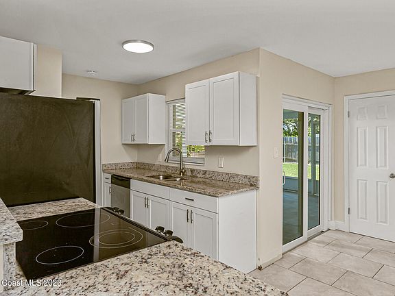 5th image of 1973 Mosswood Dr