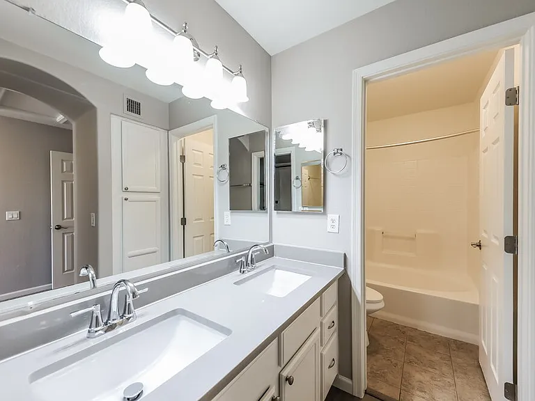 4907 W Marco Polo Rd — Photo 12