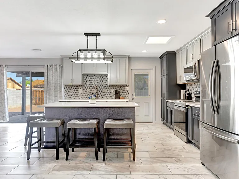 1524 E Broadmor Dr — Photo 10