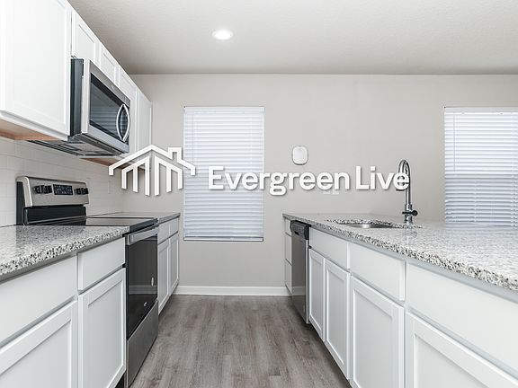 5th image of 104 Burlington Dr