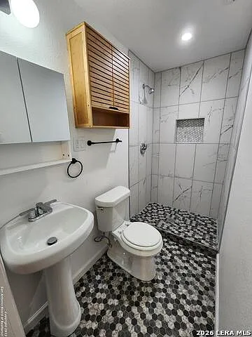 747 Bailey Ave — Photo 9