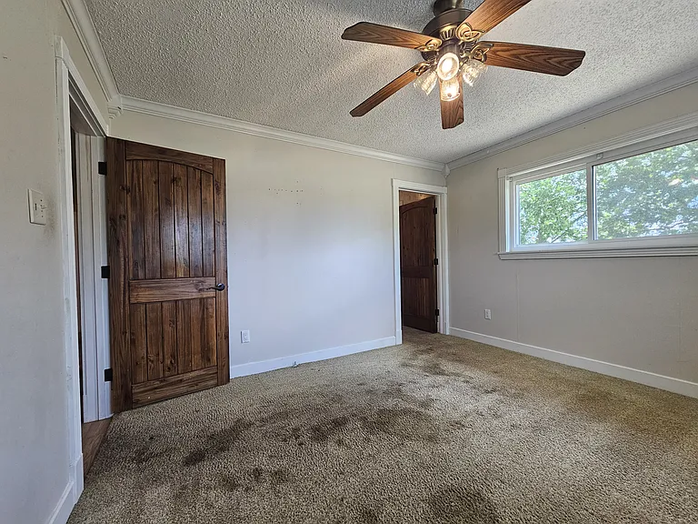 1630 Milrany Ln — Photo 12
