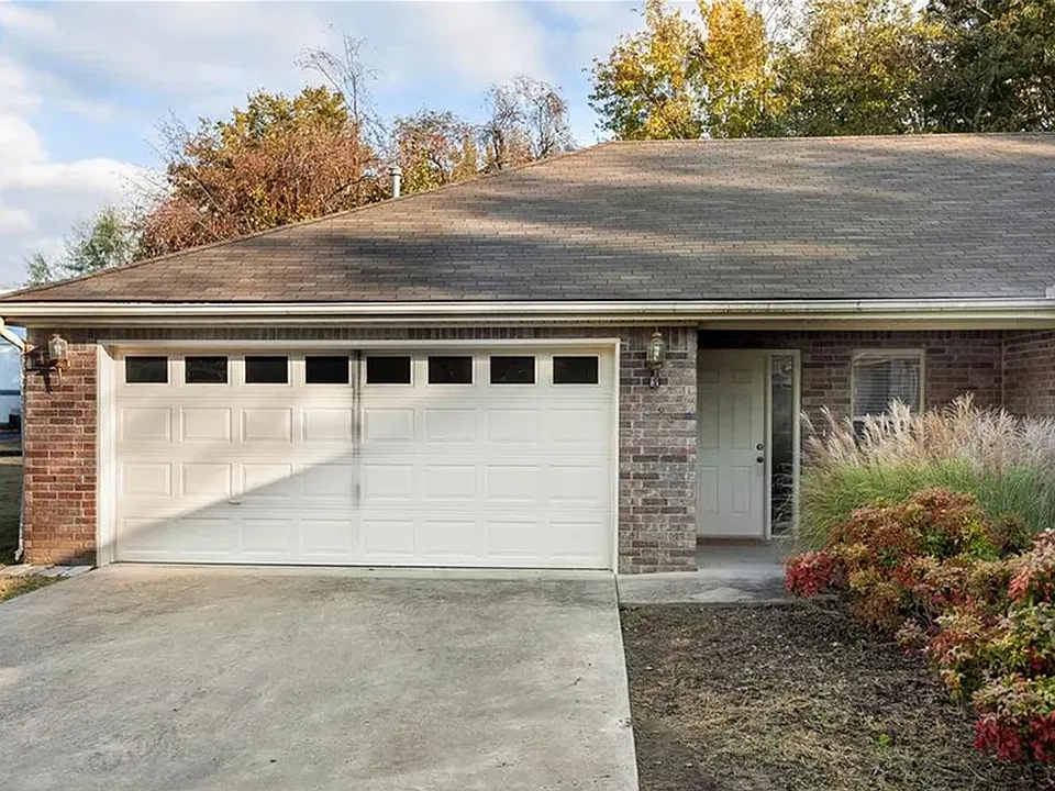 1480 E Masonic Dr
