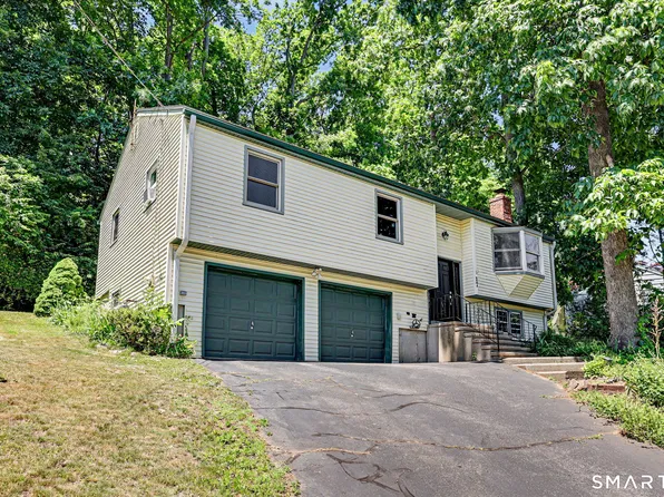 17 Fowler Terrace, Milford, CT 06460