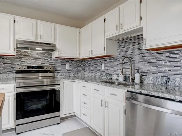 489 Wolcott Street #107, Bristol, CT 06010