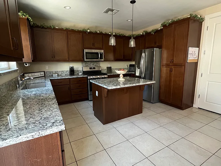 1270 Marille Ln — Photo 8
