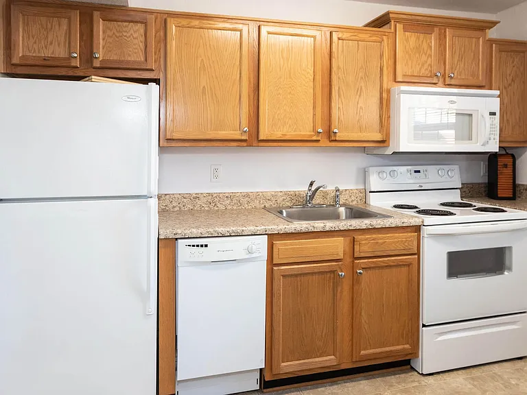 Apartments of Merrimac — Photo 8