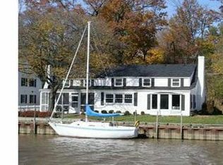 5243 Portage Dr, Vermilion, OH 44089