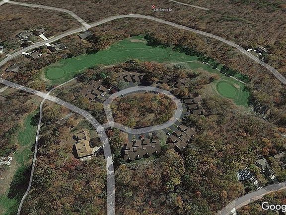 3rd image of 438 Snead Dr