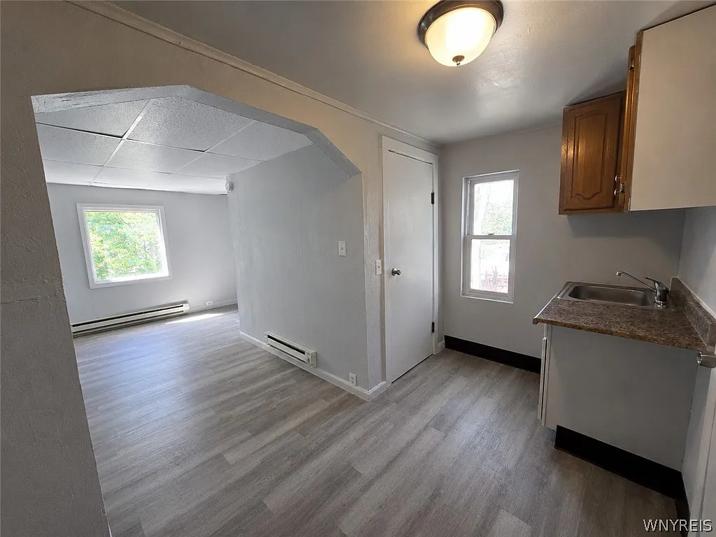 Building Photo - 1361 Ashland Ave #2F