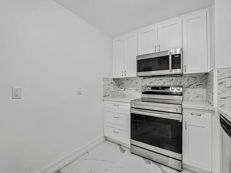 5600 N Flagler Dr #804 — Photo 12