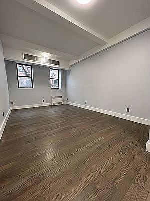 3rd image of 47-20 40th St #B1