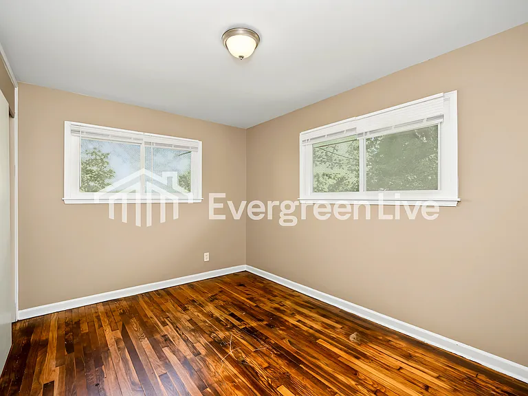 1086 Elda Ln — Photo 20