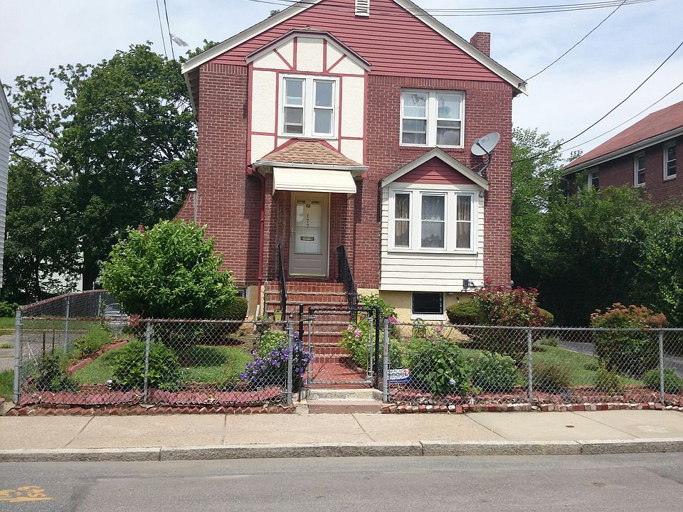 2nd image of 177 Fairmount St