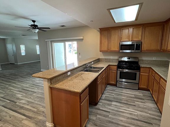 3rd image of 244 March St Unit 3