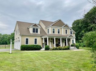 95 Main St, Medfield, MA 02052