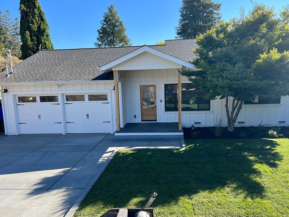 2nd image of 885 Norlee St