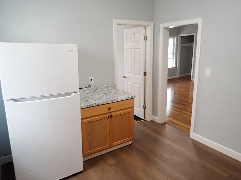 6 Oliver Rd #B — Photo 4