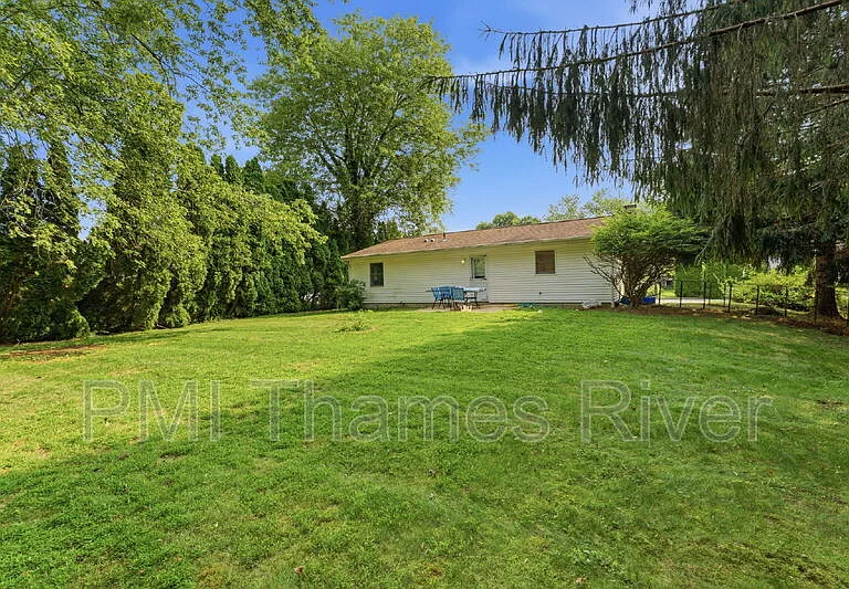 33 Lodus Ct — Photo 22