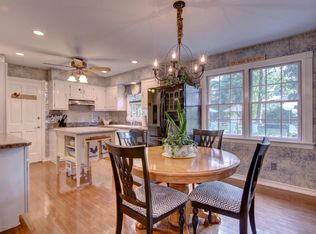 42 Sunnybrook Dr, Freehold, NJ 07728