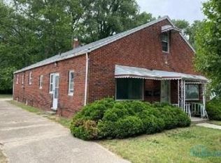 721 Searles Rd, Toledo, OH 43607