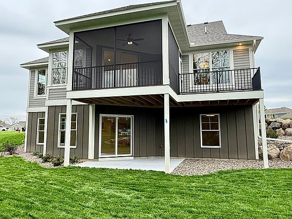 3rd image of 4636 Fable Rd N