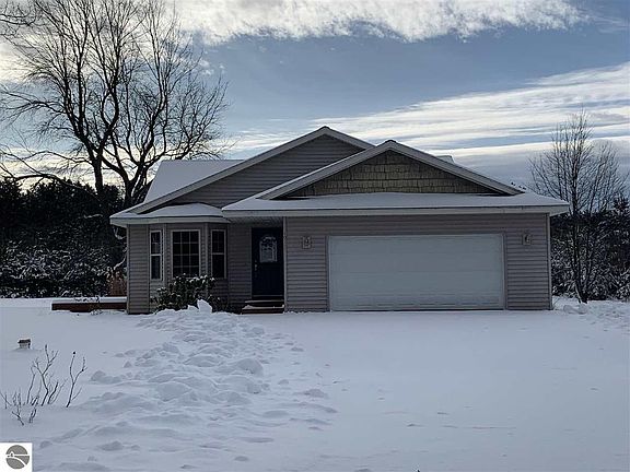 2nd image of 10925 Sweet Lilac Ln