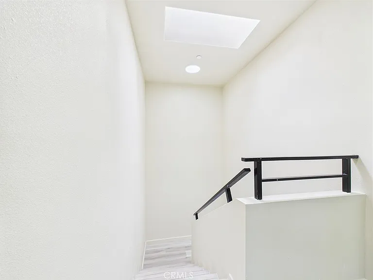 8457 Langdon — Photo 25