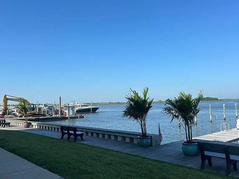 1382 Ocean Ave #B1 — Photo 11