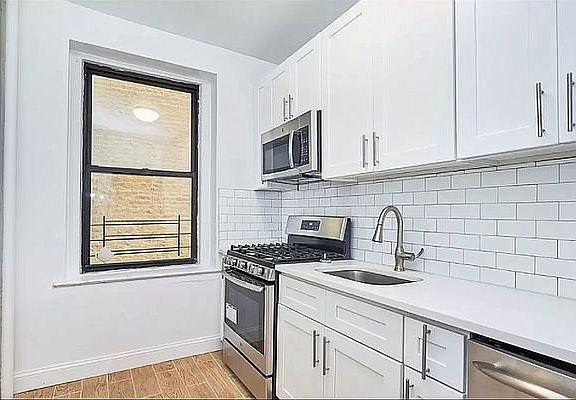 2nd image of 583 W 215th St #Aa1
