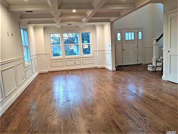 5th image of 18 Algonquin Ave