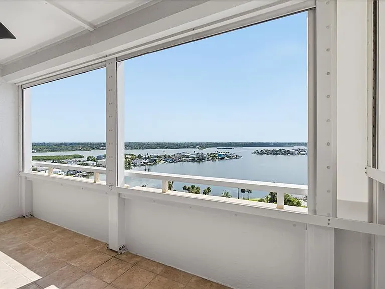17920 Gulf Blvd #1401 — Photo 18