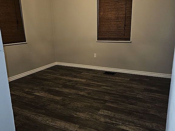 4th image of 912 Virginia Ave