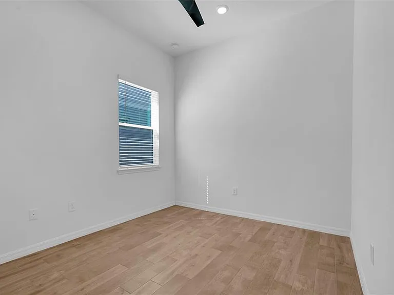10393 Park Estates Ave — Photo 33