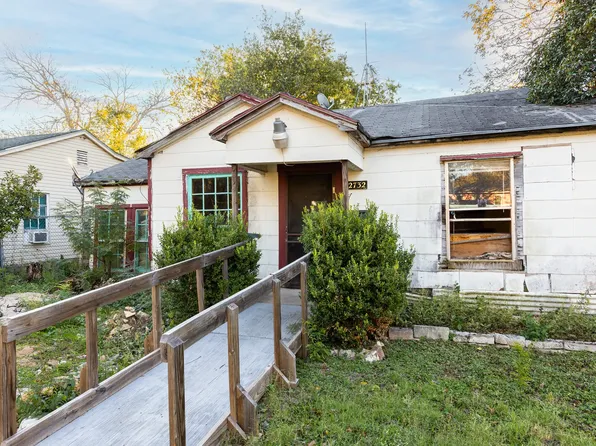2732 McKenzie Ave, Waco, TX 76708