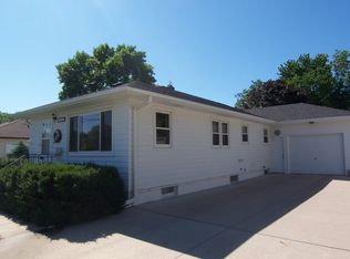1502 3rd St, Brookings, SD 57006