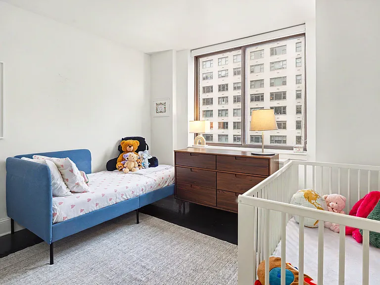 300 E 64th St #10A — Photo 4