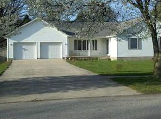 10240 Hall Ave, Lake City, PA 16423