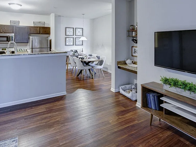 Algonquin Square Apartment Homes — Photo 7