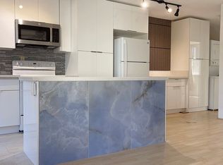 1670 Kalakaua Ave APT 202, Honolulu, HI 96826