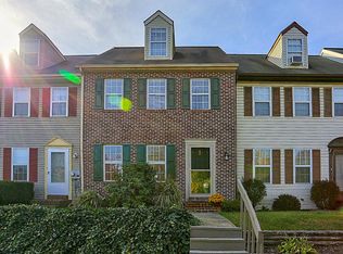 34 Pennwick Dr, Lititz, PA 17543