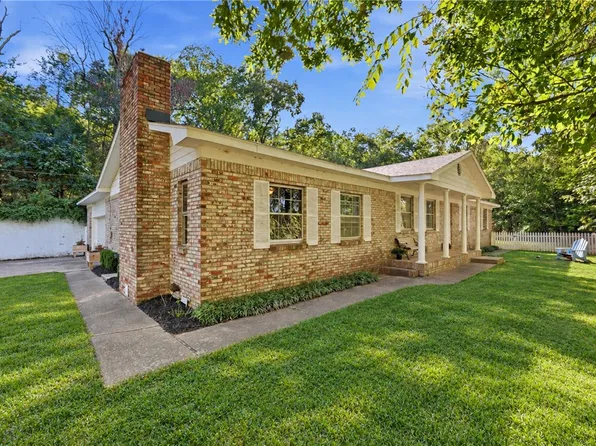 15995 Viney Grove Rd, Fayetteville, AR 72704