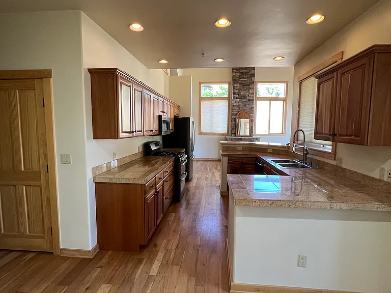 118 River Oaks Ct — Photo 19