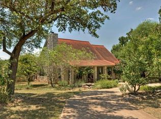 712 Post Oak Dr, Dripping Springs, TX 78620