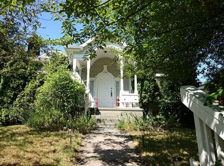 525 19th Ave E, Seattle, WA 98112