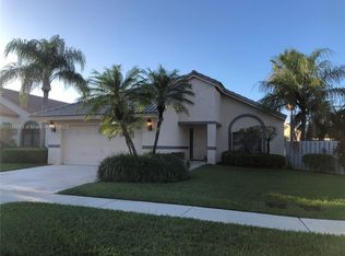 104 Executive Cir #104, Boynton Beach, FL 33436
