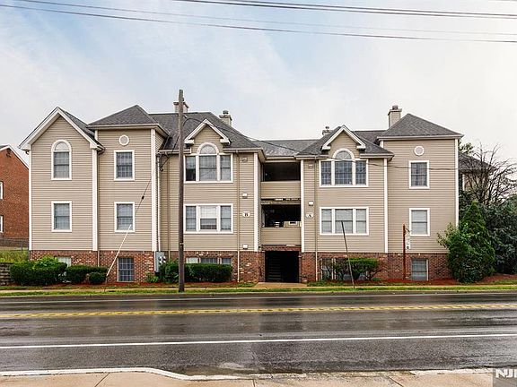 2nd image of 428 Grand Ave APT 2C