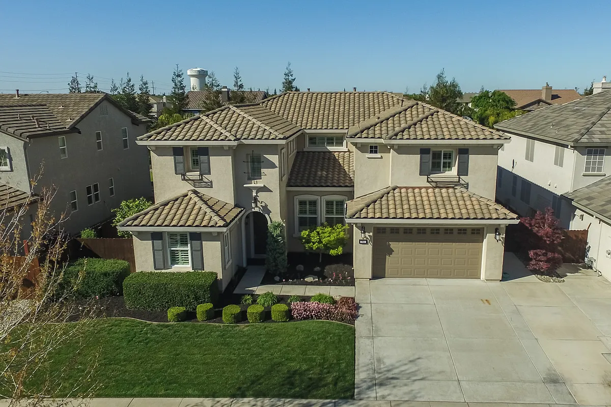 761 John Kamps Way photo 1