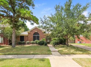 15311 Redbud Leaf Ln, Cypress, TX 77433