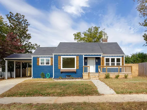 607 E 5th St, Tuscumbia, AL 35674